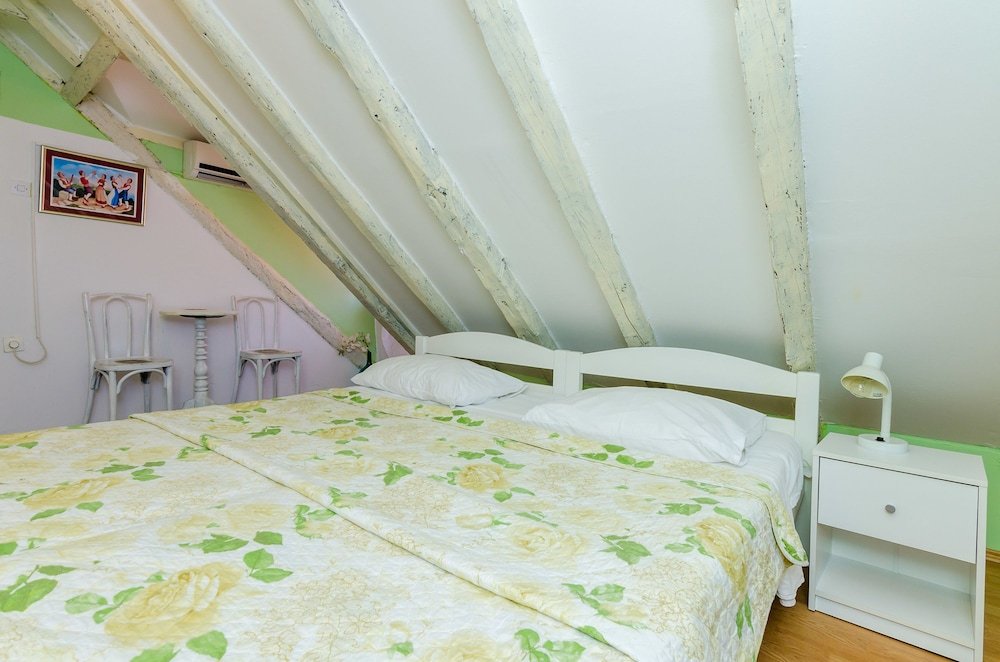 Фото Old Town Baroque Palace Accommodation