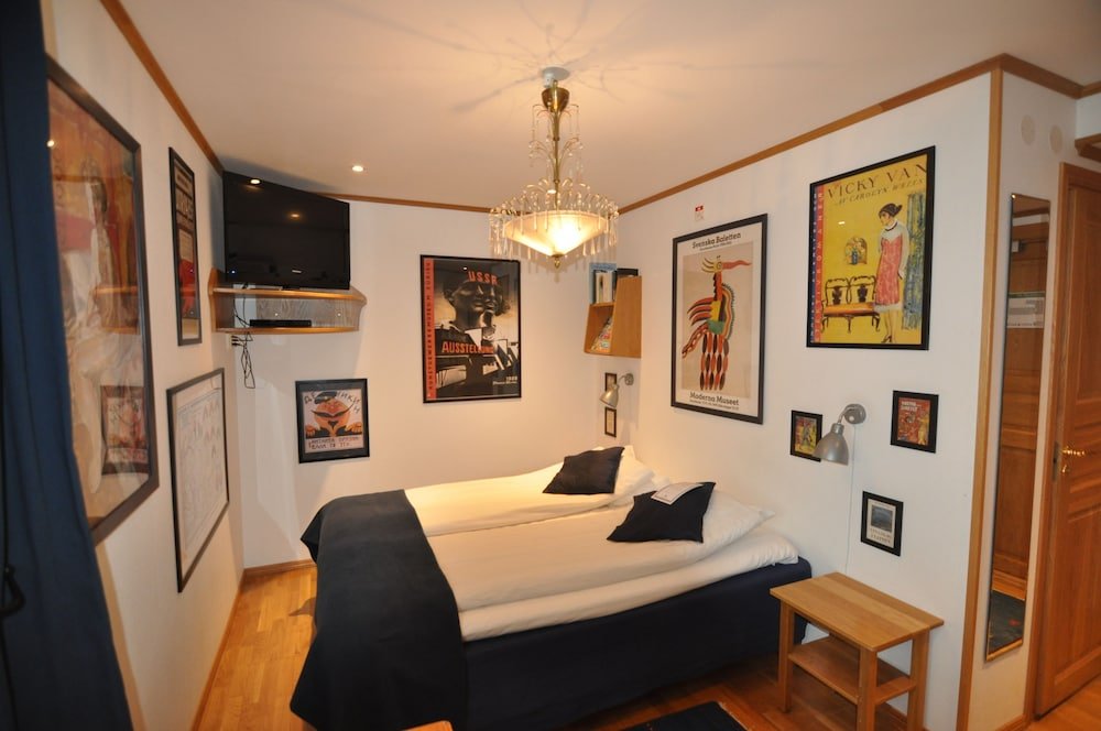 Фото Hotell Gästis