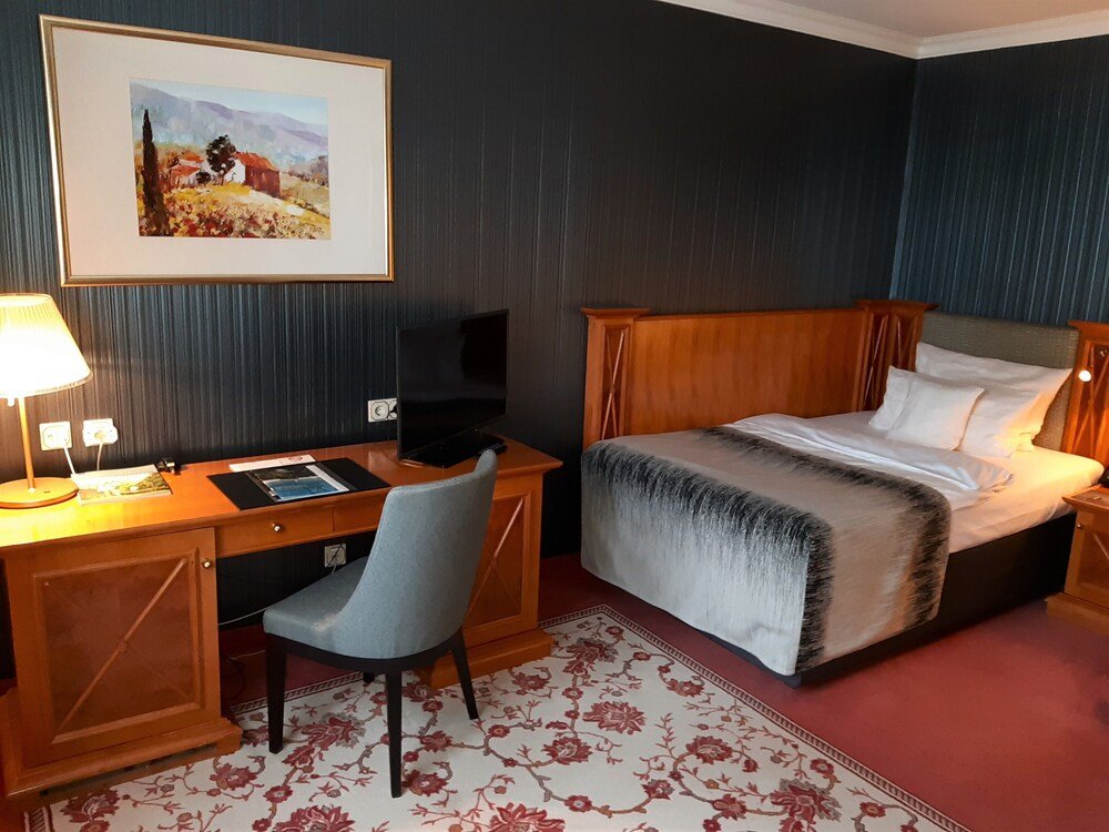 Фото Steigenberger Hotel Der Sonnenhof