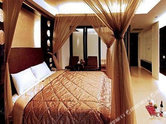 Фото Harbor Elite Hotel