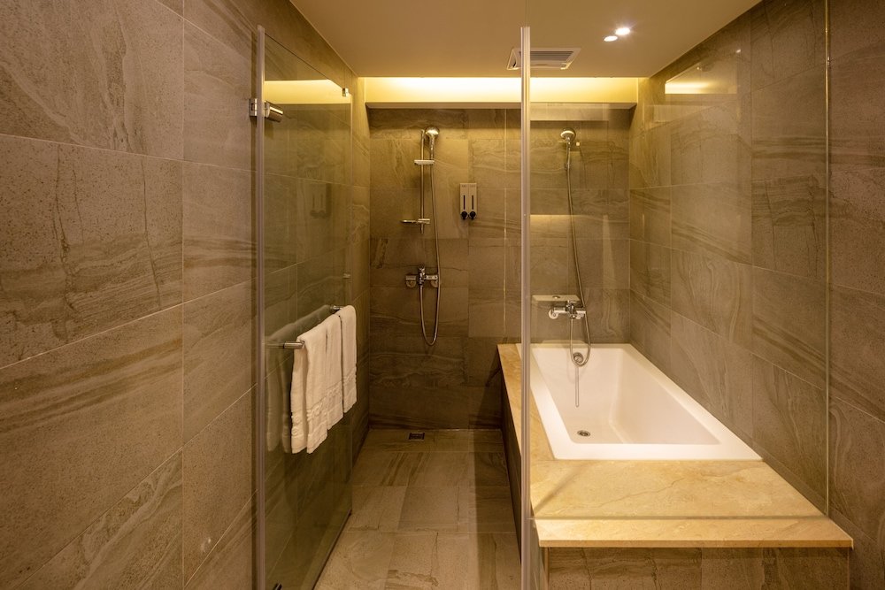 Фото Goodmore Hotel