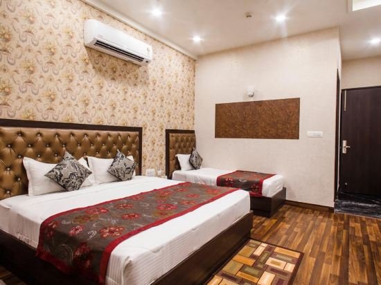 Фото Hotel Krishnam