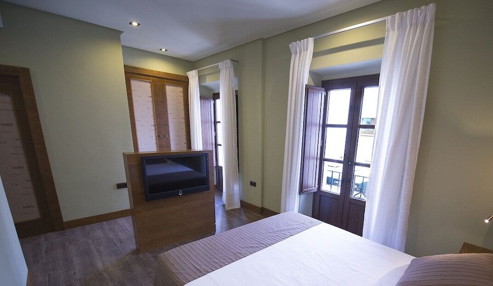 Фото Hostal Ferreira