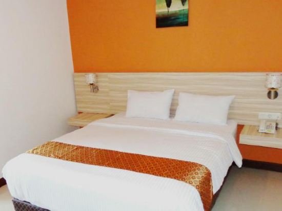 Фото Franks Hotel