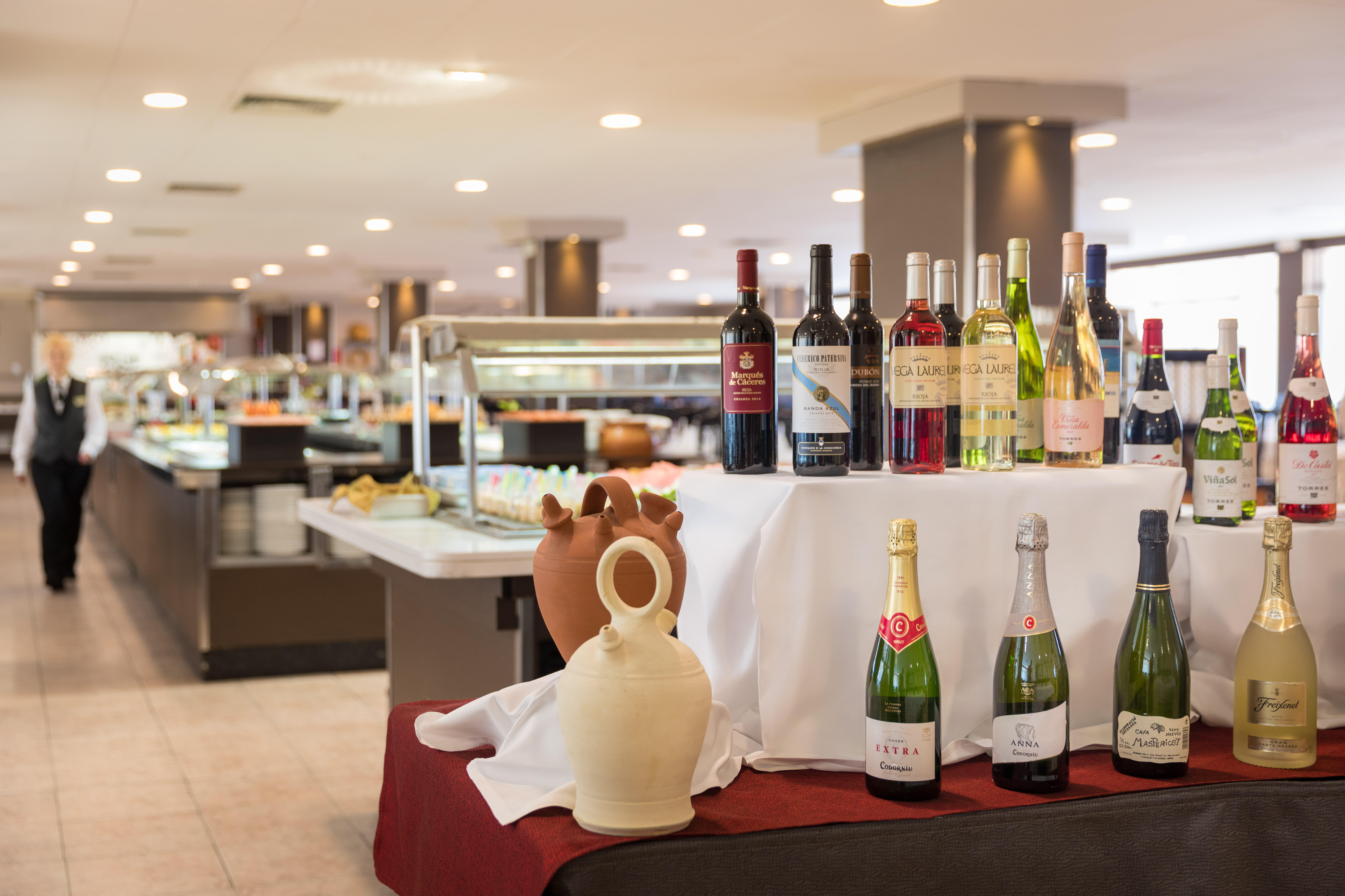 Фото Htop Royal Beach