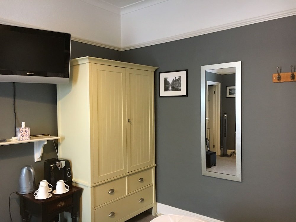 Фото Worth House