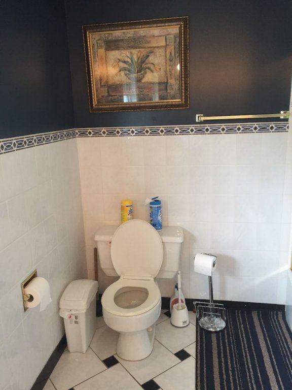 Фото Fraser River Richmond Bed & Breakfast