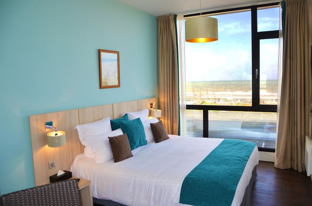 Фото L'Echappée - Hôtel Casino Dieppe