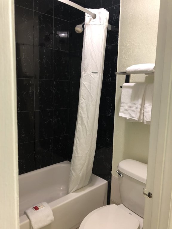 Фото Travelodge by Wyndham Fort Myers North