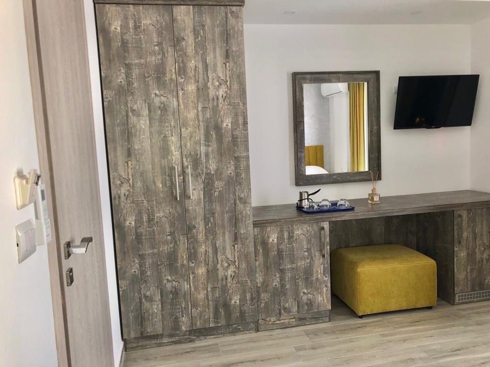 Фото Hotel Kuburi