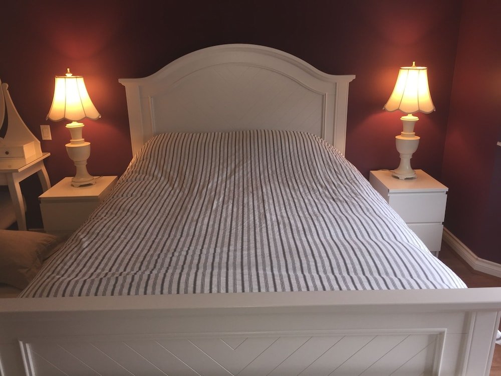 Фото Fraser River Richmond Bed & Breakfast