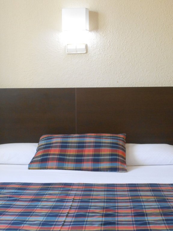 Фото Hostal El Callejon