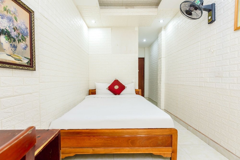 Фото OYO 604 Queen Hotel spot on