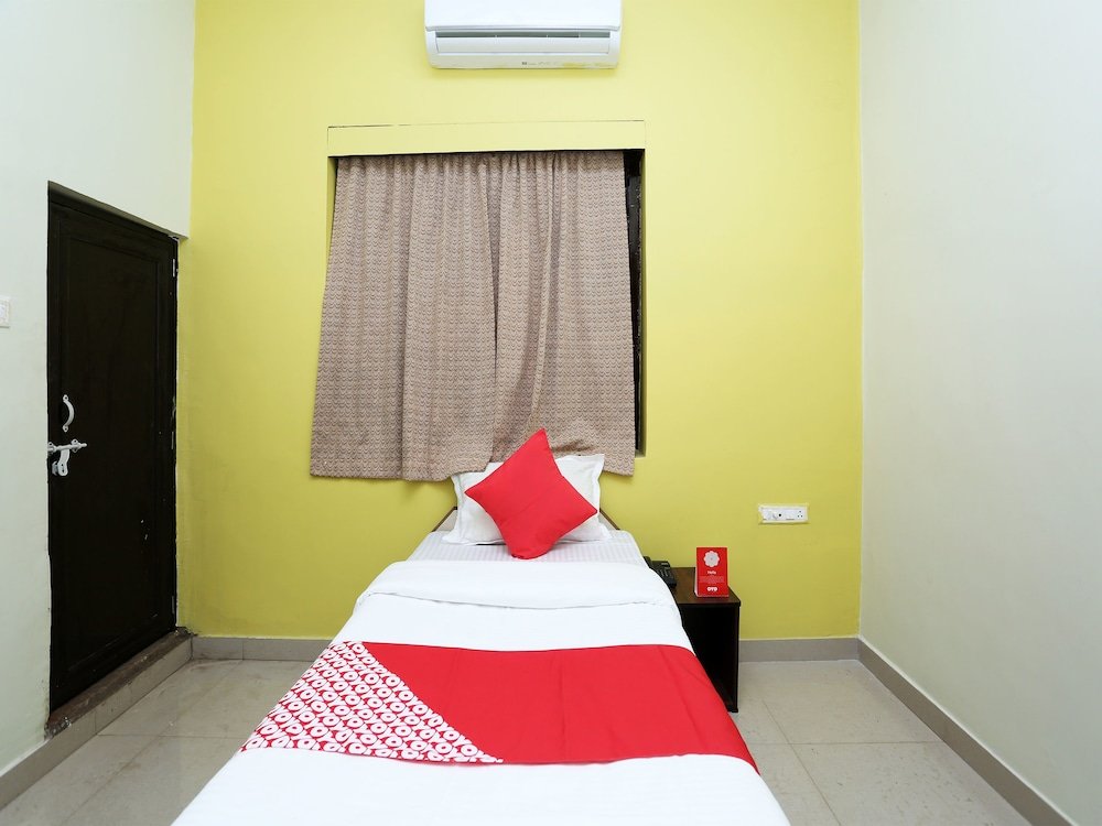 Фото Oyo 14711 Hotel Natraj