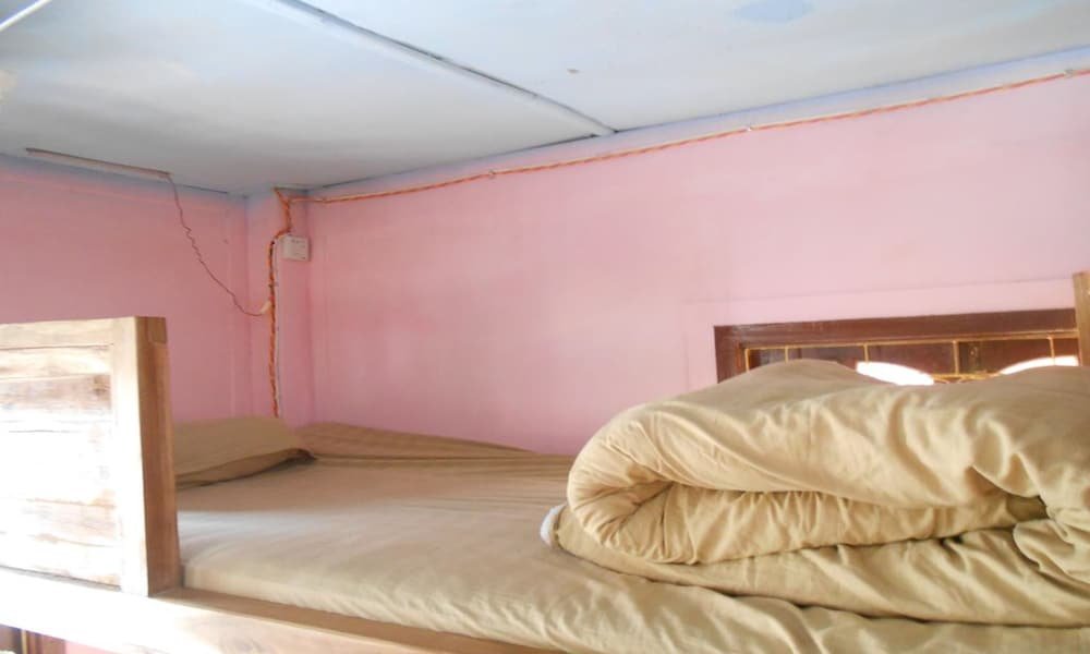 Фото Cheng Backpackers Hotel 2