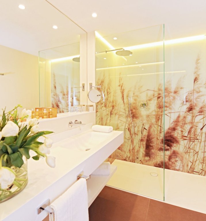 Фото Hotel Vier Jahreszeiten