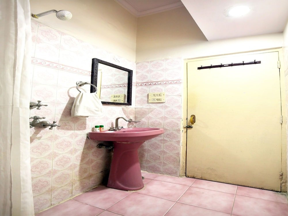 Фото Oyo 966 Hotel Sallow International