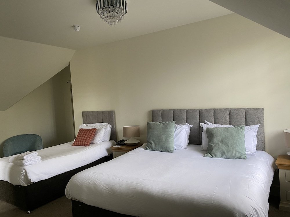 Фото Forest Park Country Hotel & Inn, Brockenhurst, New Forest