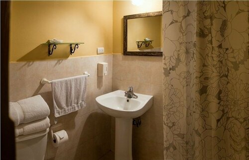 Хостел Hostal Villa Toscana в Гватемале