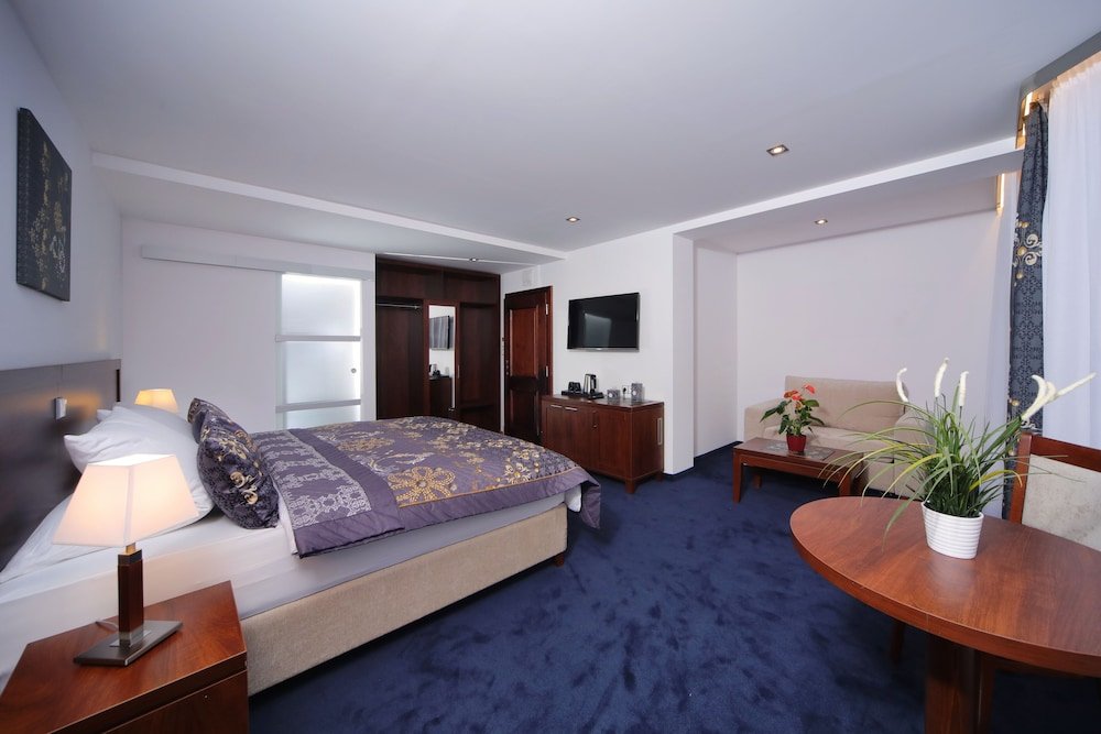 Фото Hotel Central 1920