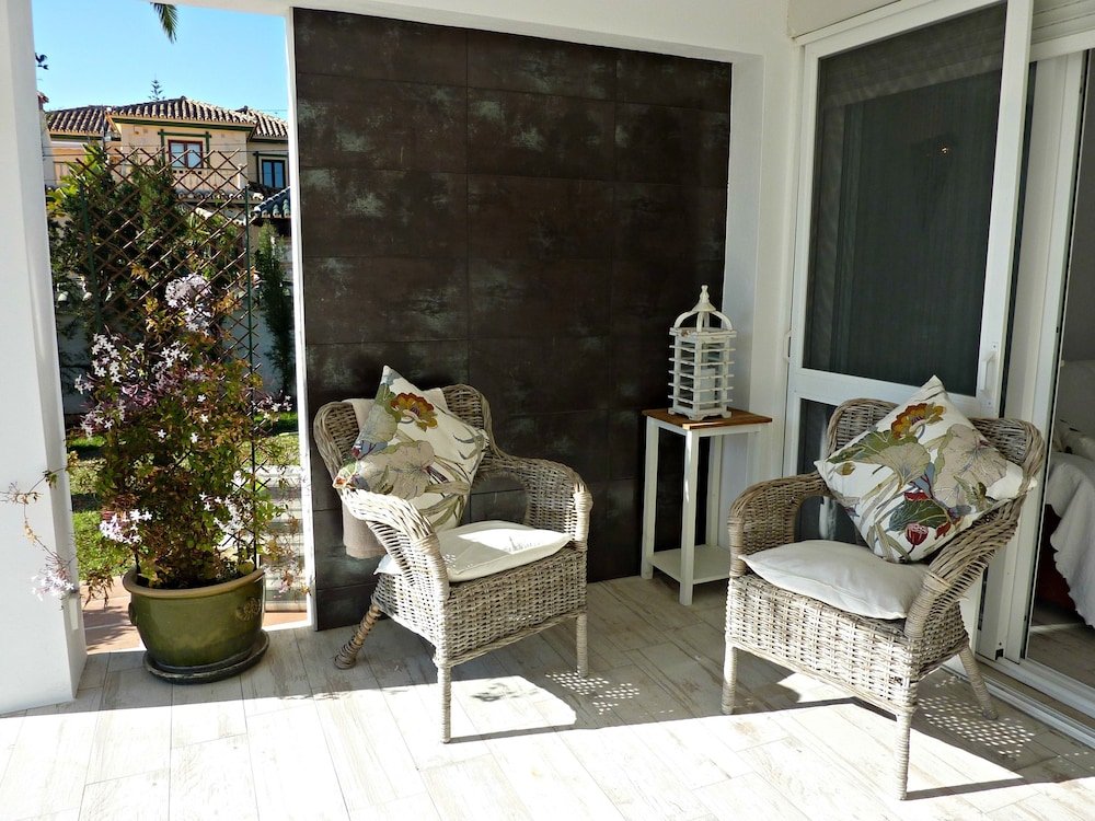 Фото Villa Breeze Marbella Luxury B&b