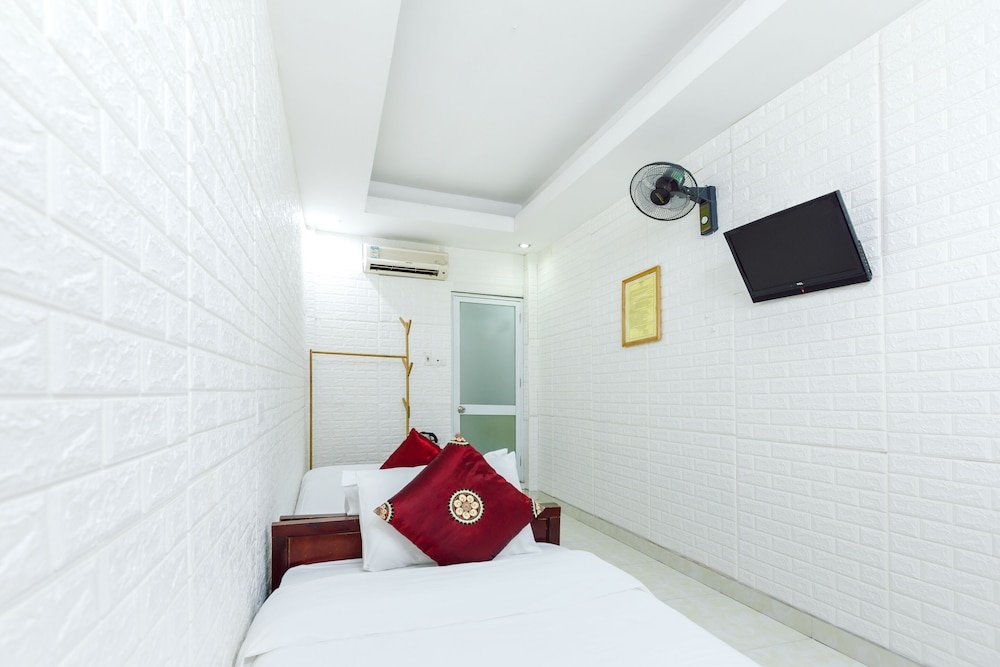 Фото OYO 604 Queen Hotel spot on