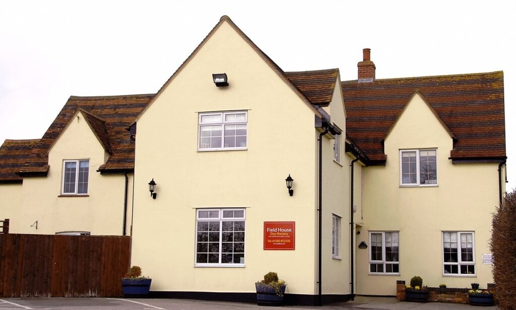 School Field House Day Nursery, England, photo