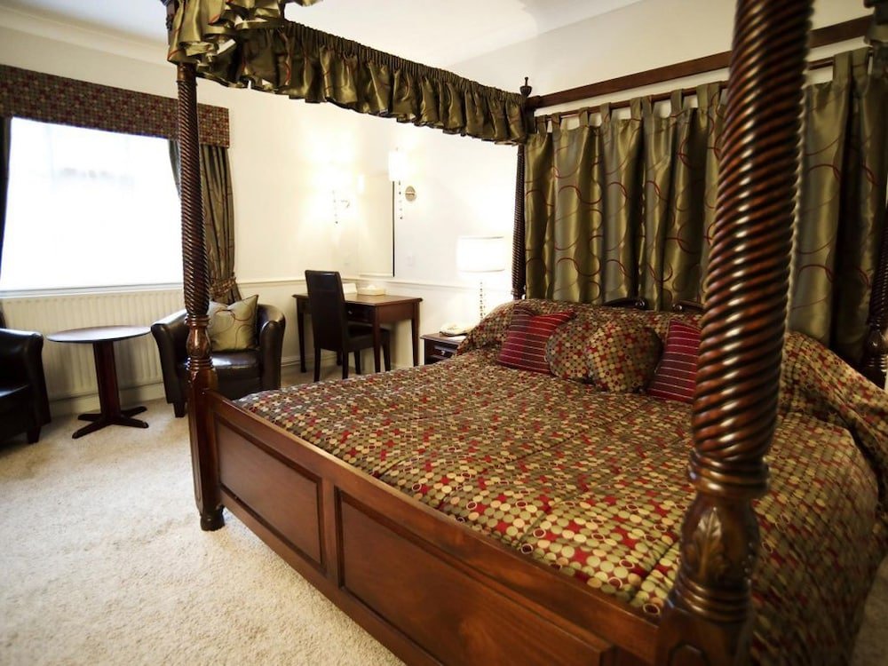 Фото The Brackenborough Hotel