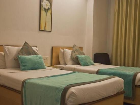 Фото Hotel Swati Deluxe