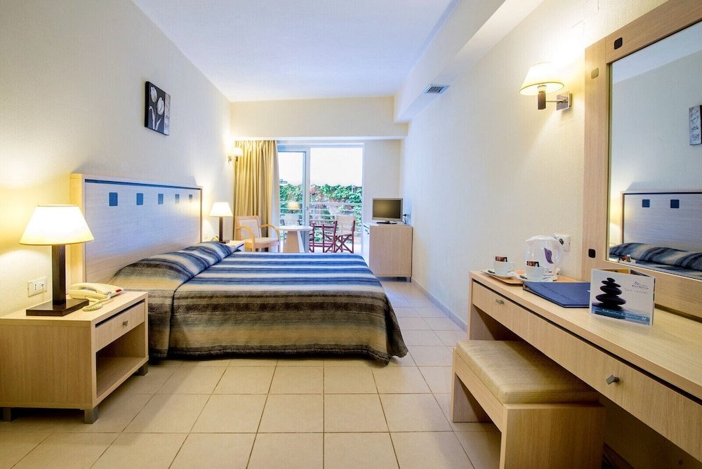 Фото Blue Marine Resort & SPA Hotel