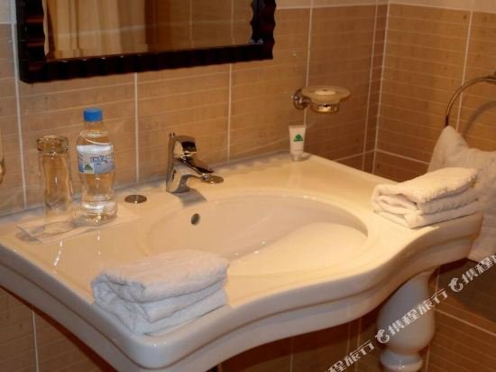 Фото Gorillas Golf Hotel