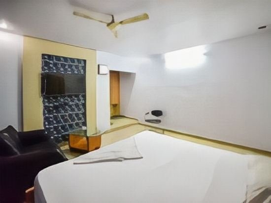 Фото Hotel Naveen Residency