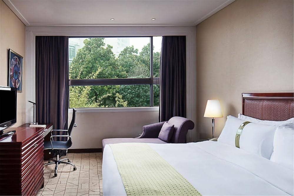 Фото Holiday Inn Express Zhengzhou, an Ihg Hotel