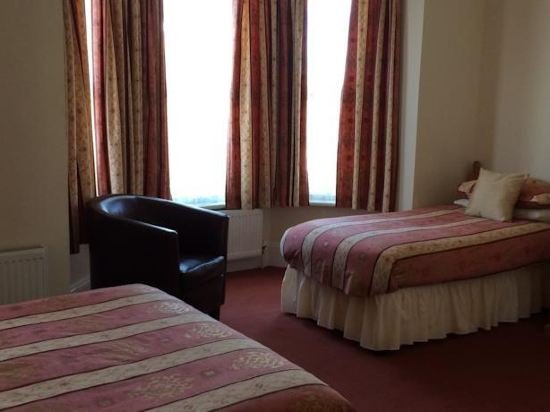 Фото Landguard Lodge