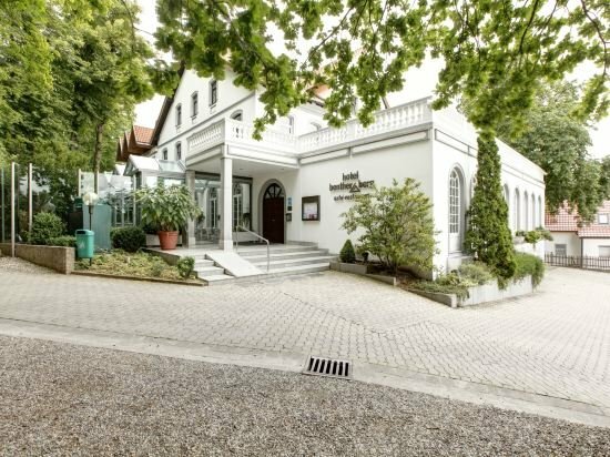 Гостиница Hotel Benther Berg