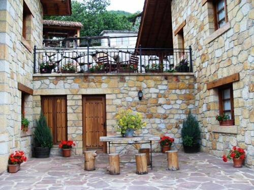 Hotel Casa Rural Los Llares, Cantabria, photo
