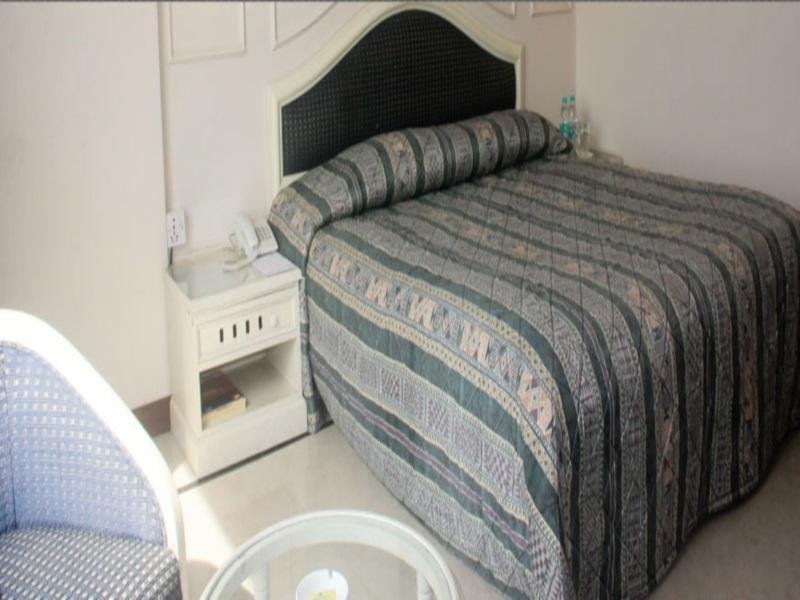 Фото Hotel Rang Sharda