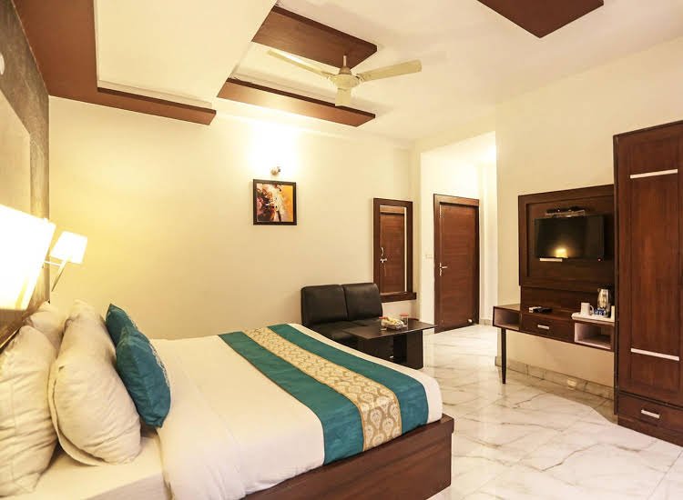 Фото Optimum Sheela Inn @ Taj