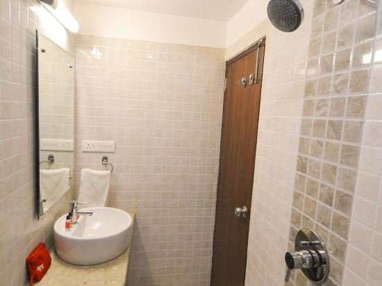 Фото Oyo Rooms Ip Mall Sigra