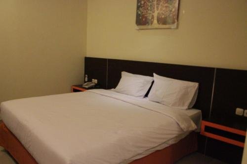 Фото Hotel Alpha Makassar