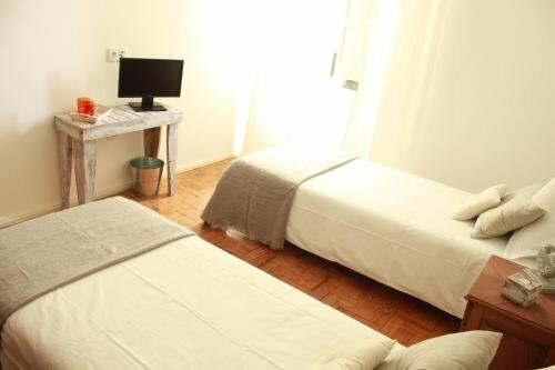Гостиница Lanui Guest House в Синтре