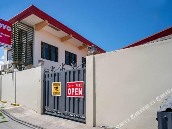Гостиница Oyo 555 Princess Inn Gensan Hotel