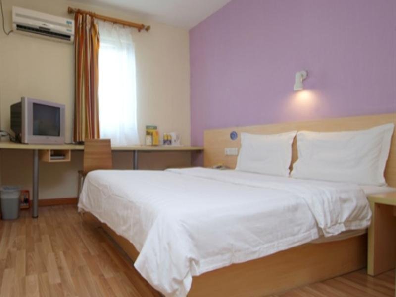 Фото 7 Days Inn Guangzhou Huangsha Metro Branch