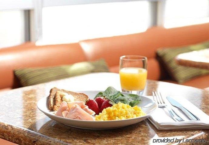 Фото SpringHill Suites Portland Hillsboro