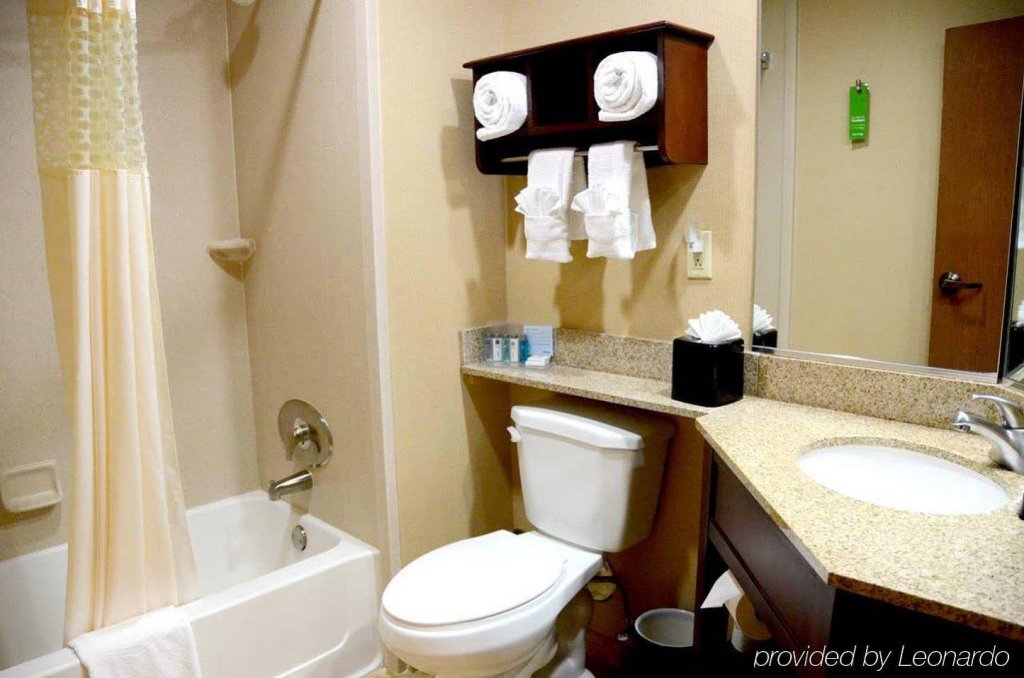 Фото Hampton Inn Denver-International Airport