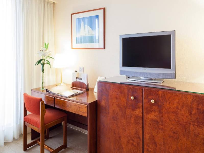 Фото Hotel Royal Plaza