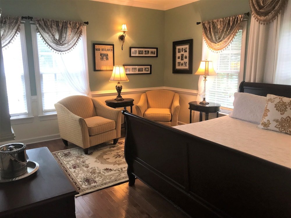 Фото A Williamsburg White House