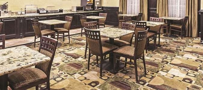 Фото La Quinta Inn & Suites by Wyndham Dfw Airport West Bedford