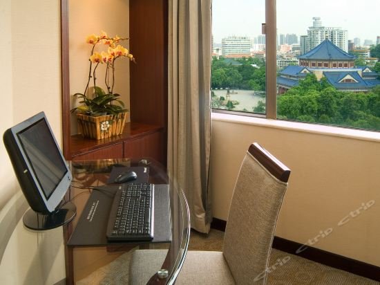 Фото Guangdong Hotel