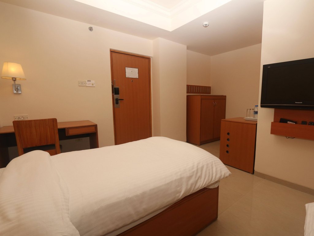 Фото Ginger Hotel Thane